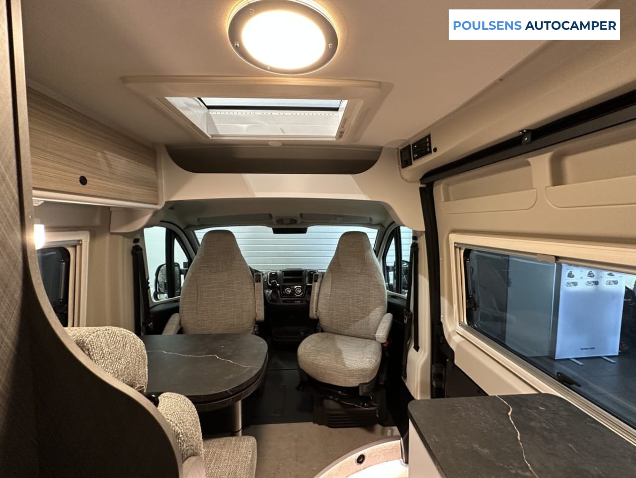 Salon intérieur du fourgon aménagé Etrusco CV 640 SB 2026