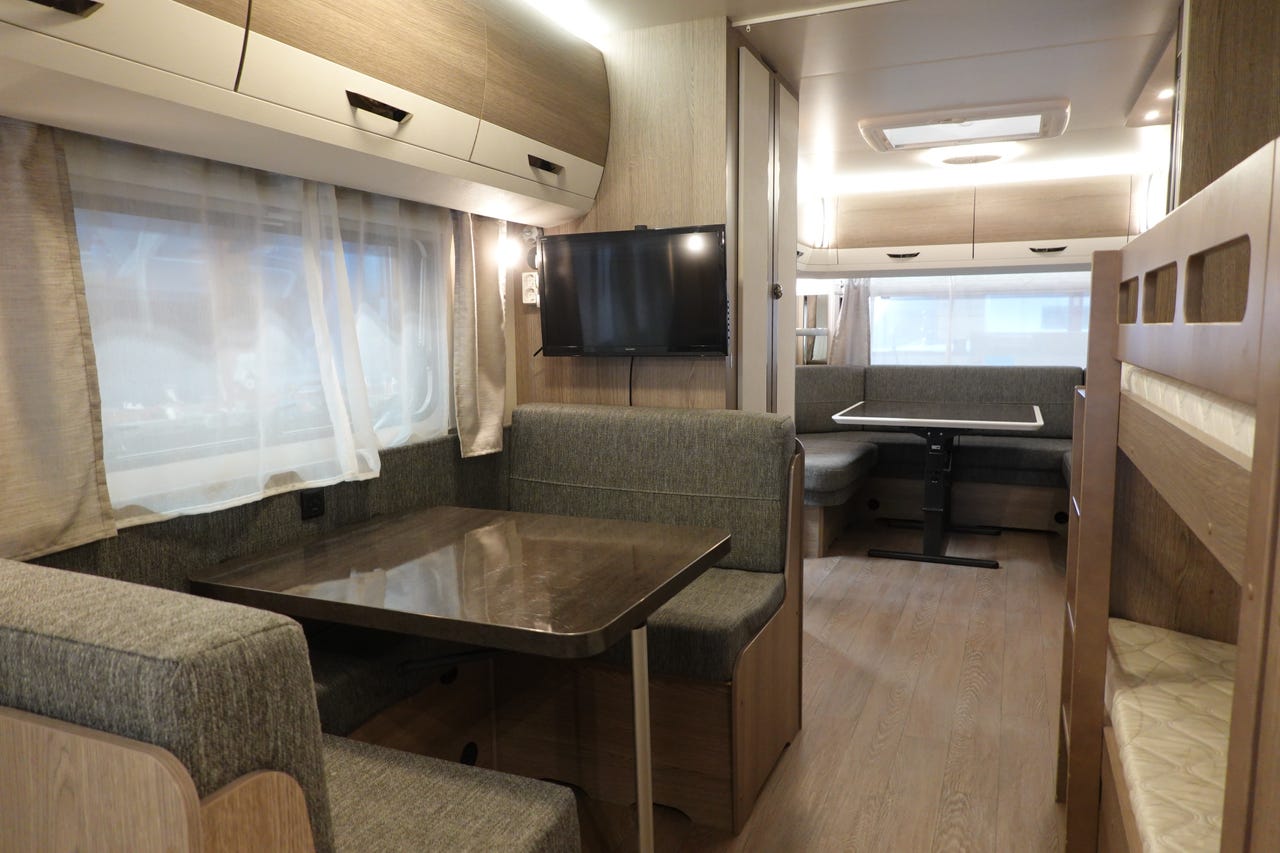 Salon intérieur de la Hobby 720 UKFe Prestige