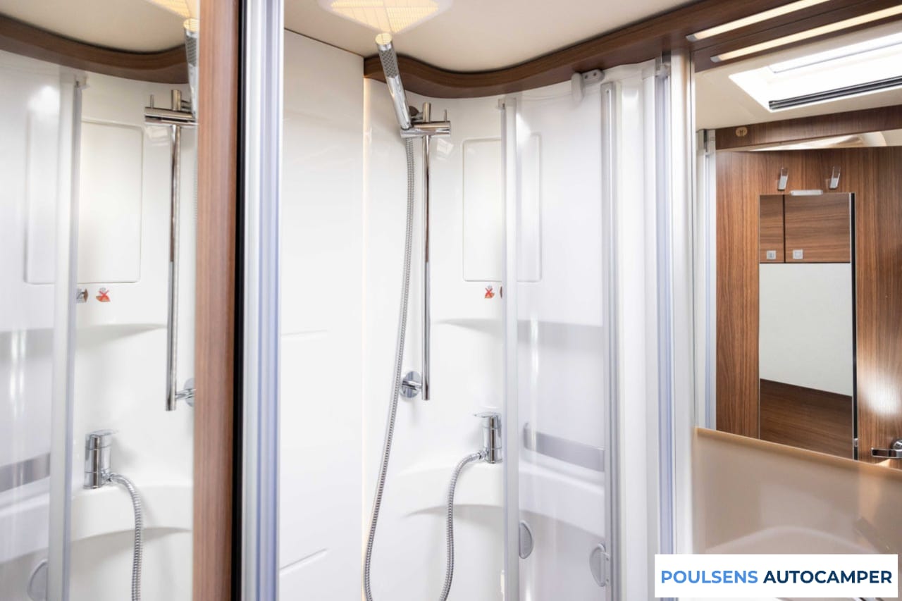 Salle de bain du Hymer BMC T 580 2022