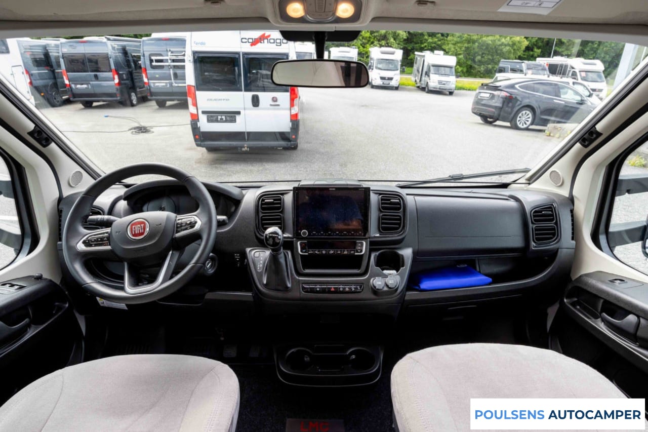 Cabine avant du LMC Tourer Lift H 660 2022 avec tableau de bord Fiat