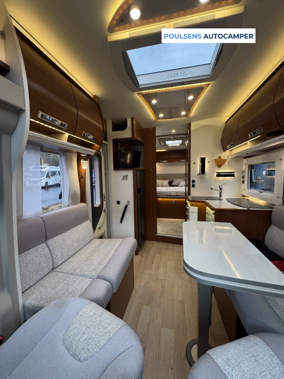 Salon intérieur du Rapido 696F